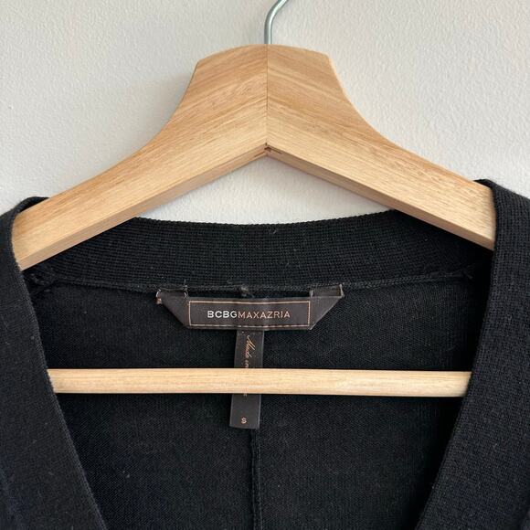 BCBGMAXAZRIA Merino Wool Round Hem Button Front V-Neck Cardigan Sweater Black S - Picture 4 of 8